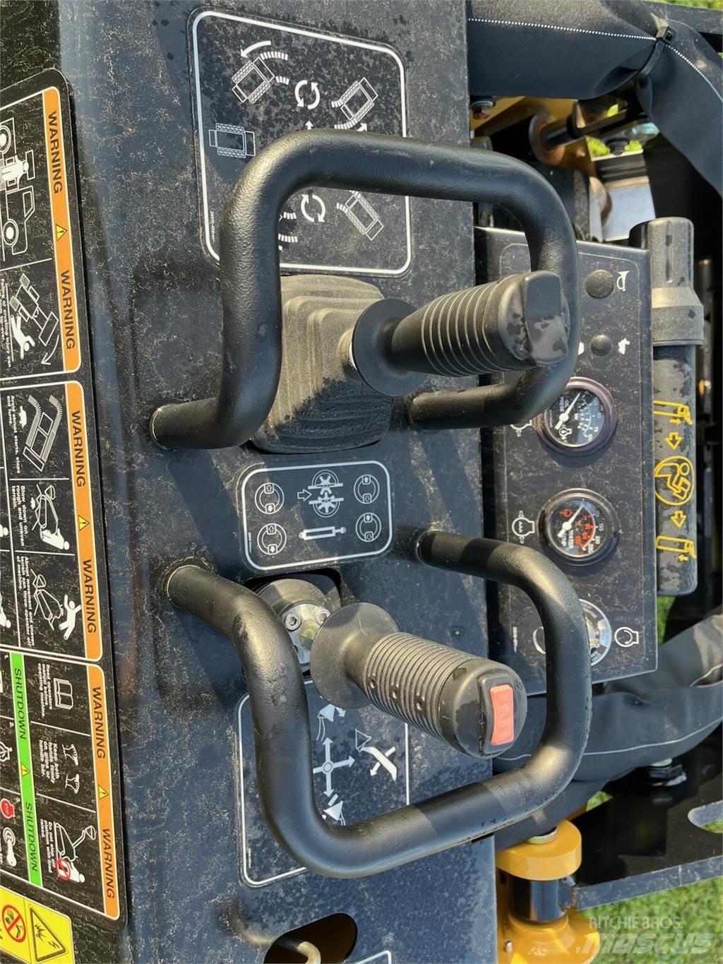 Boxer 700 HDX Kompaktlaadurid