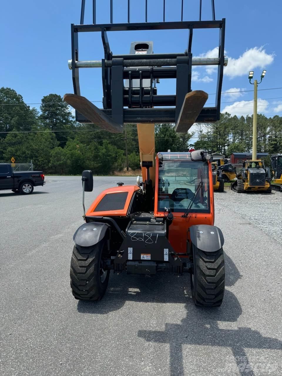 JLG G5-18A Teleskooplaadurid