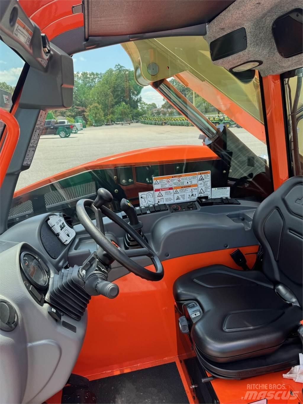 JLG G5-18A Teleskooplaadurid