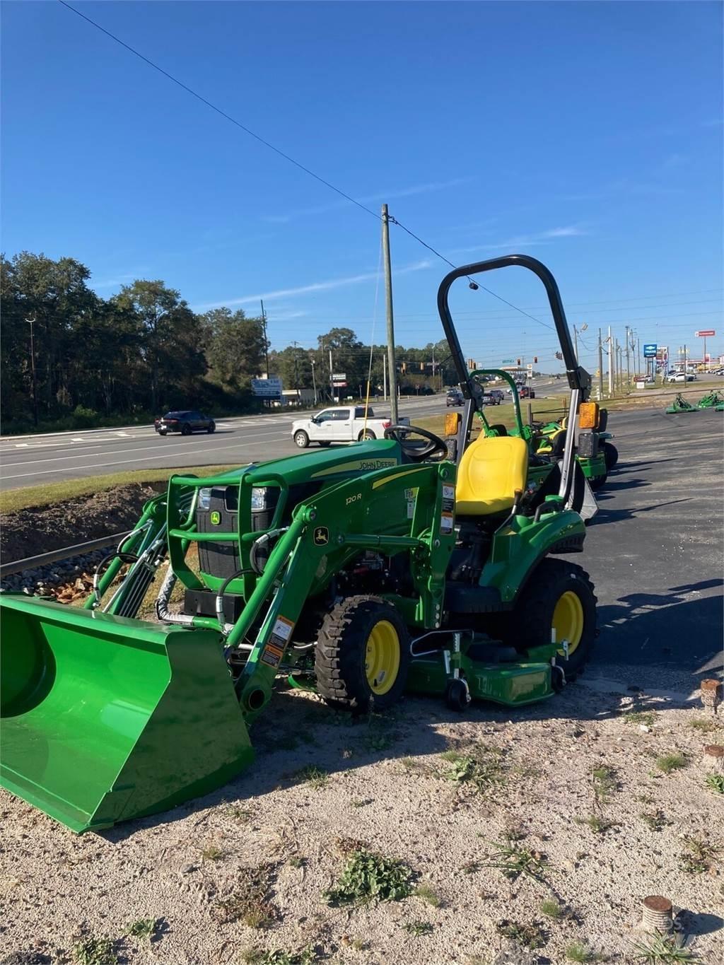 John Deere 1023E Kompakttraktorid