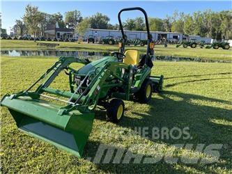 John Deere 1023E Kompakttraktorid