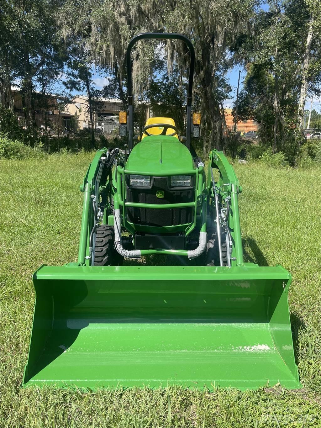 John Deere 1025R Kompakttraktorid
