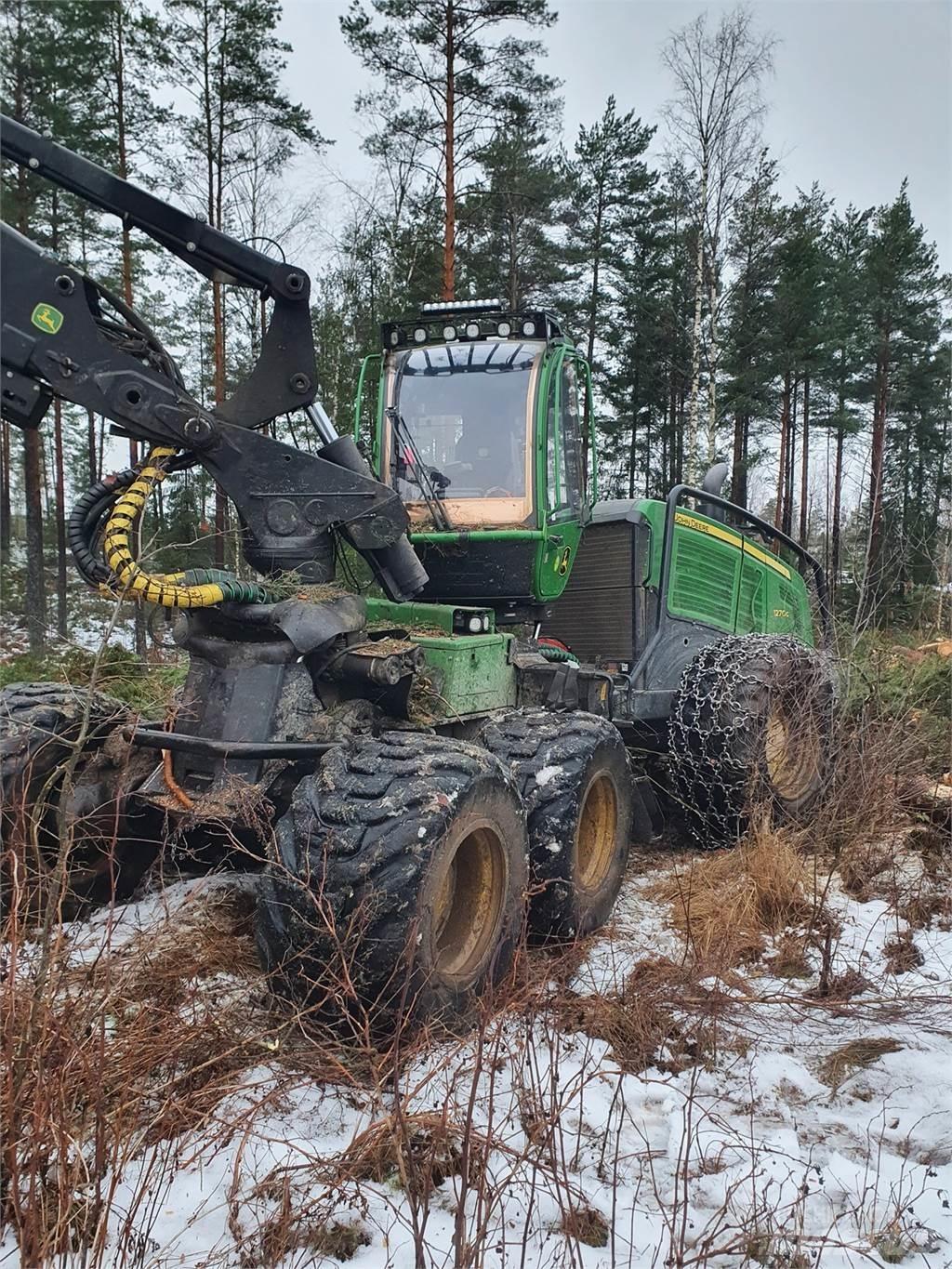 John Deere 1270G Harvesterid