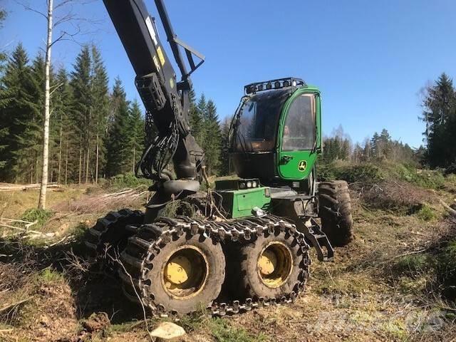 John Deere 1270G Harvesterid