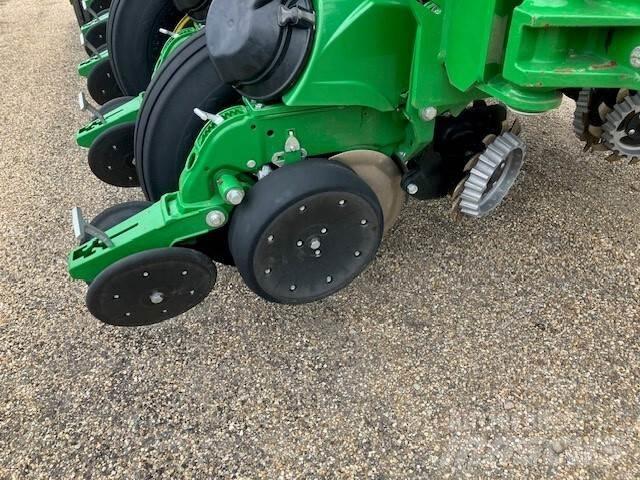 John Deere 1795 Istutusmasinad