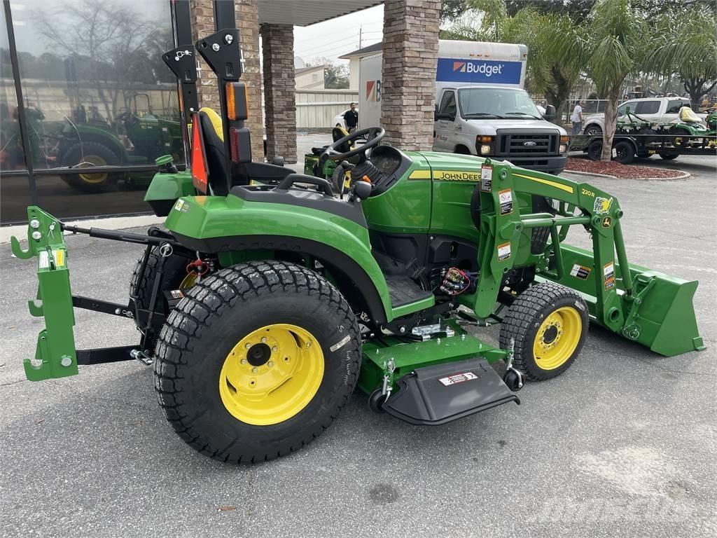 John Deere 2032R Kompakttraktorid