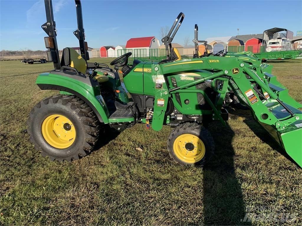 John Deere 2032R Kompakttraktorid