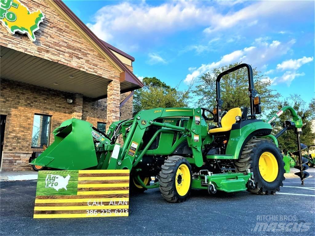 John Deere 2032R Kompakttraktorid