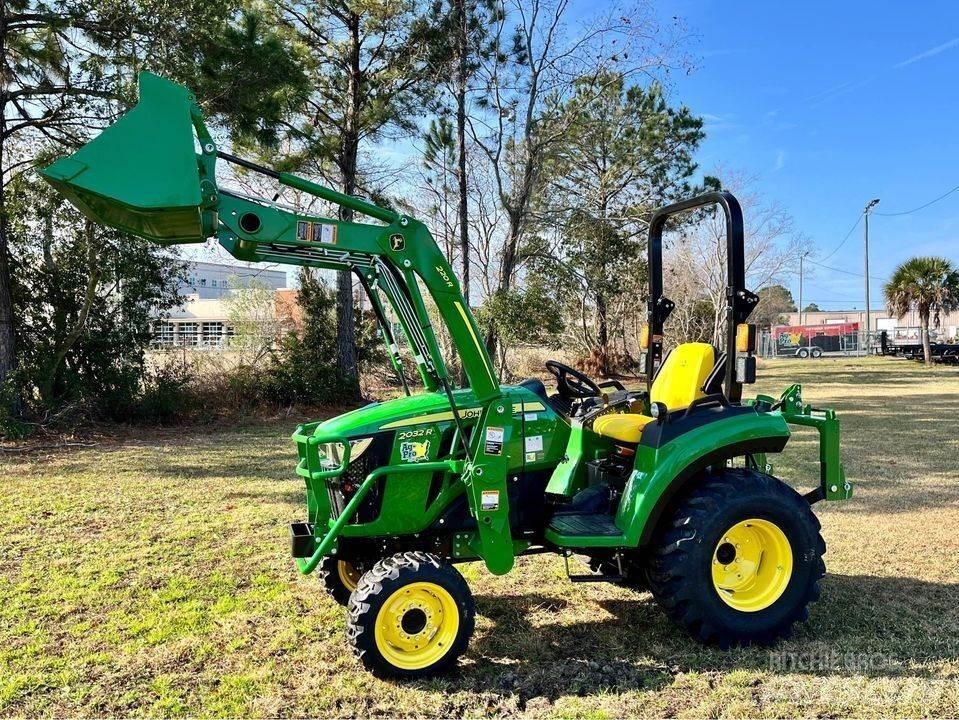 John Deere 2032R Kompakttraktorid