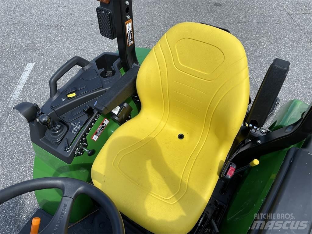John Deere 2038R Kompakttraktorid