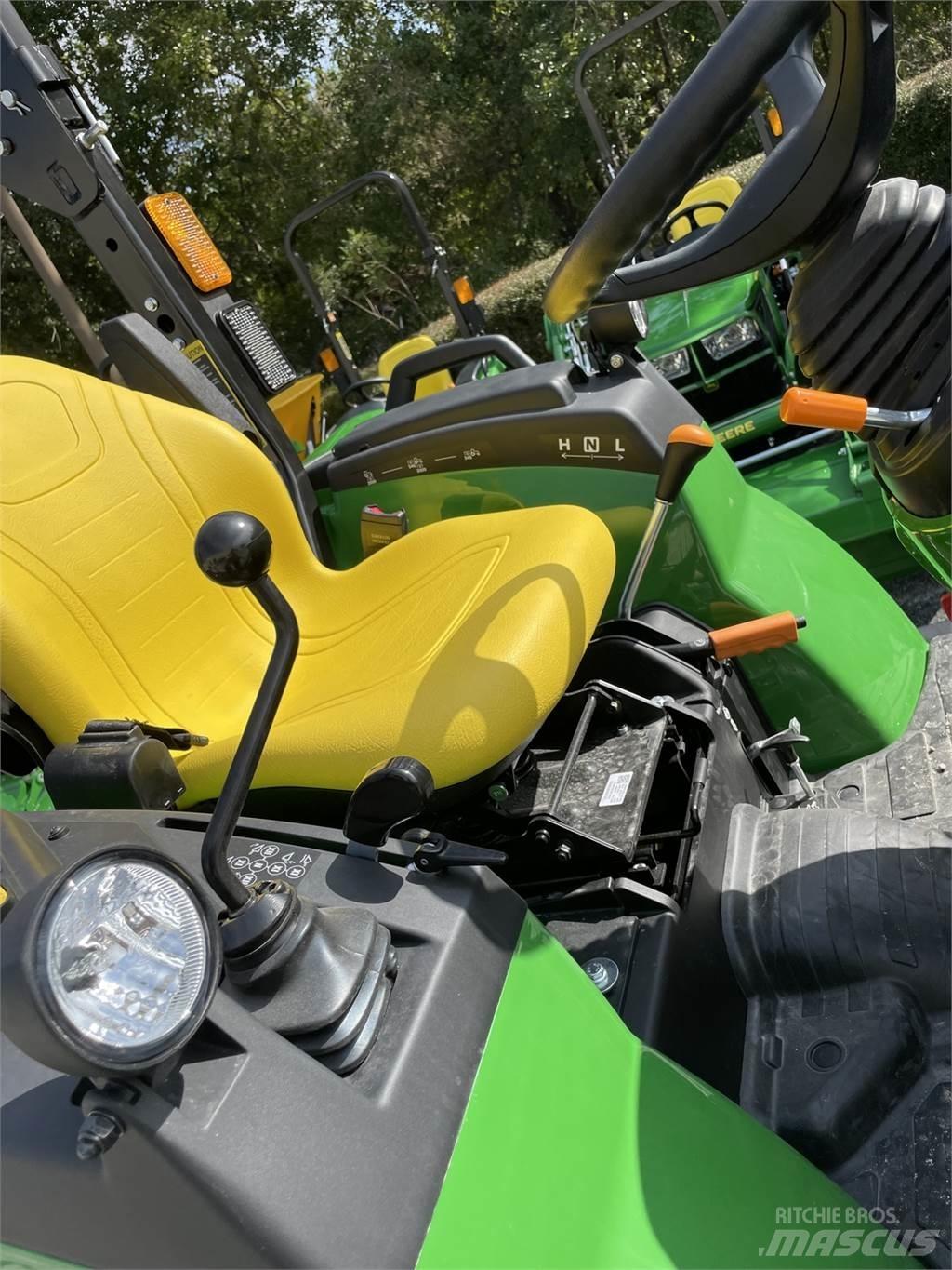 John Deere 2038R Kompakttraktorid