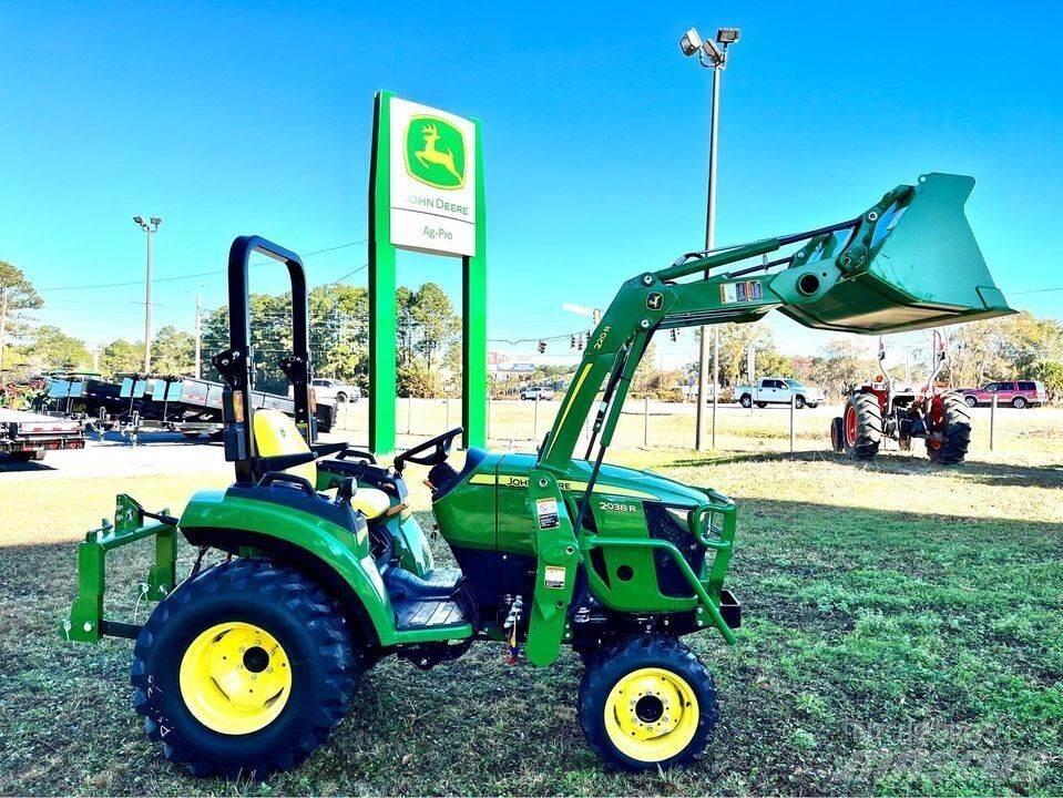 John Deere 2038R Kompakttraktorid