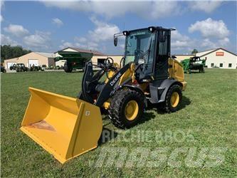 John Deere 244L Rataslaadurid