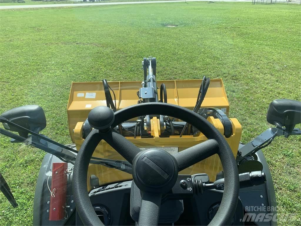John Deere 244L Rataslaadurid