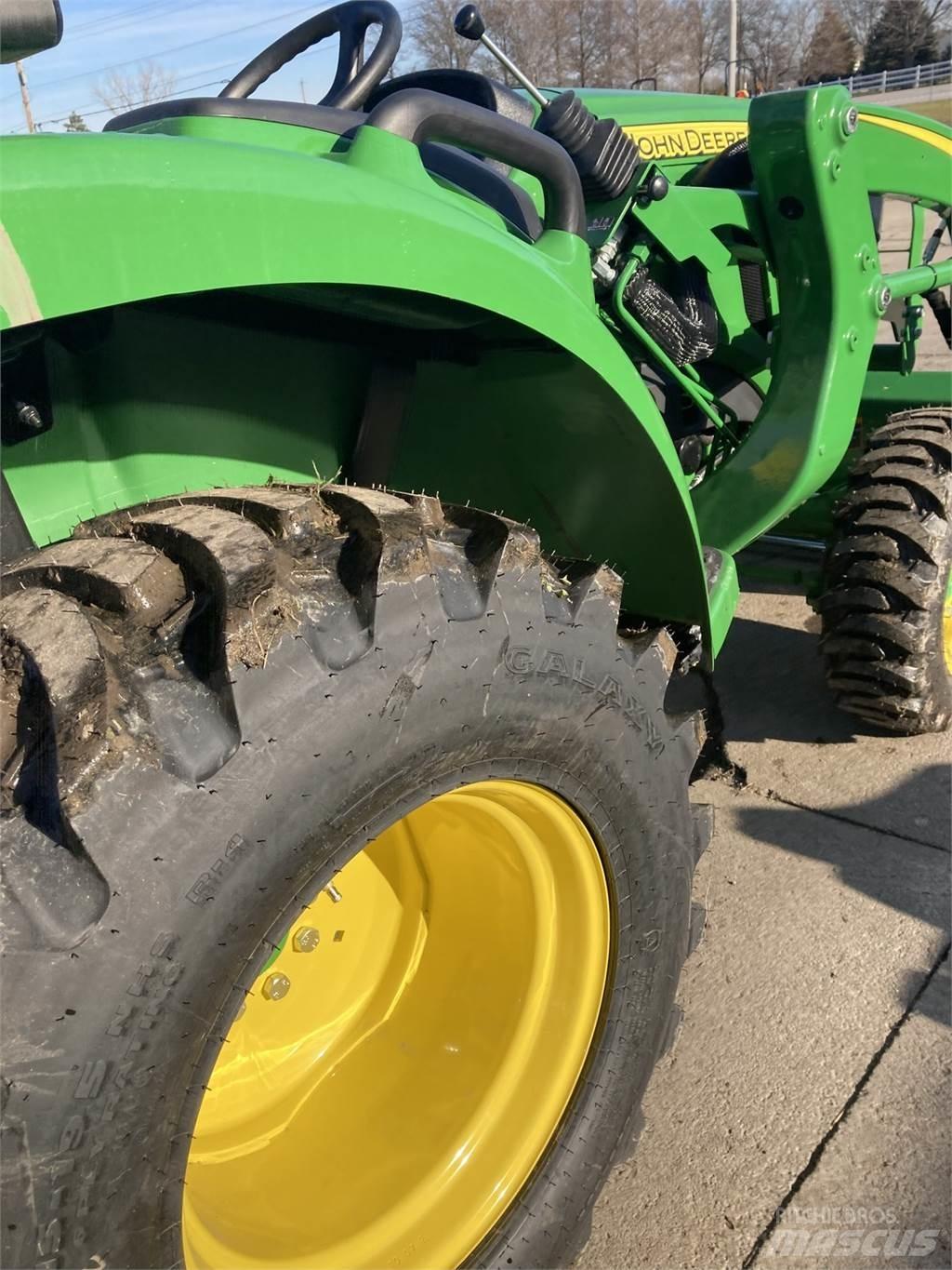 John Deere 3025D Kompakttraktorid
