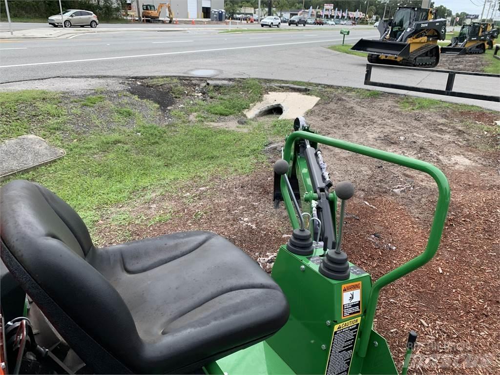 John Deere 3032E Kompakttraktorid