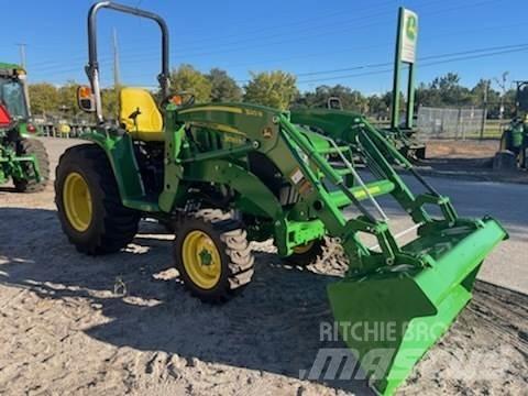 John Deere 3033R Kompakttraktorid