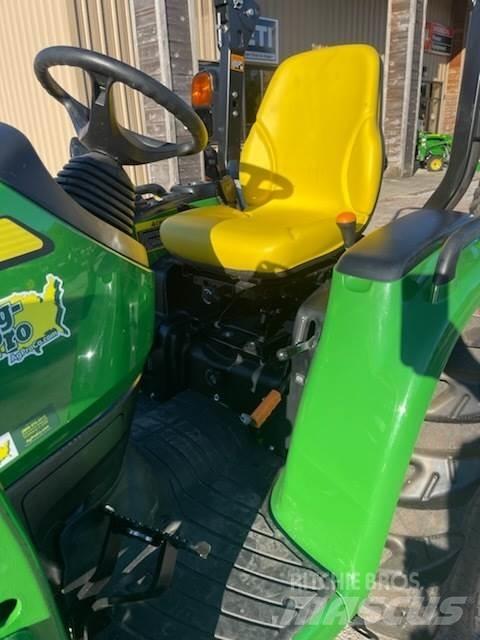 John Deere 3033R Kompakttraktorid