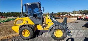 John Deere 304 G Väikelaadurid
