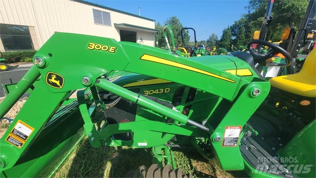John Deere 3043D Traktorid