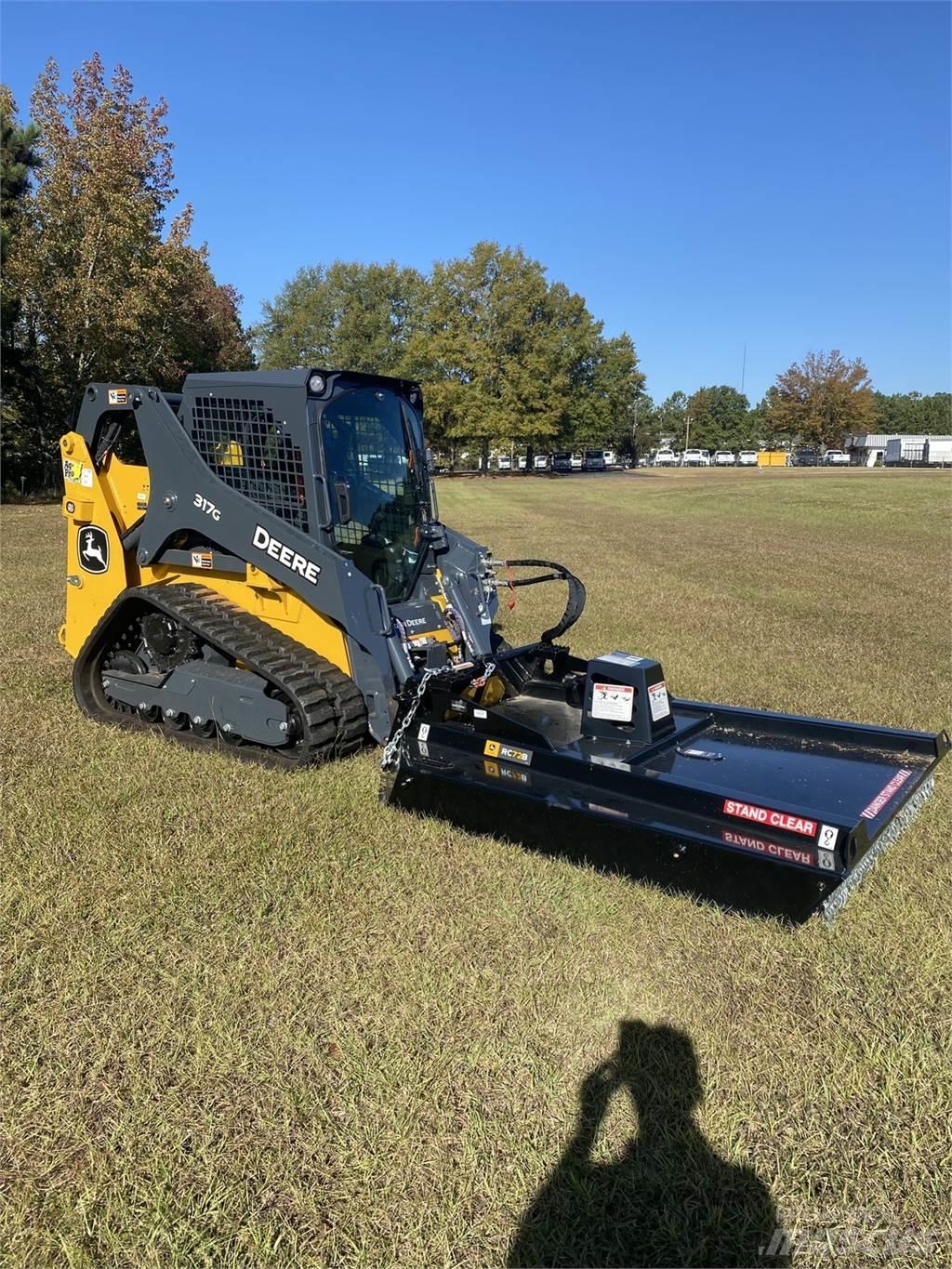 John Deere 317G Väikelaadurid