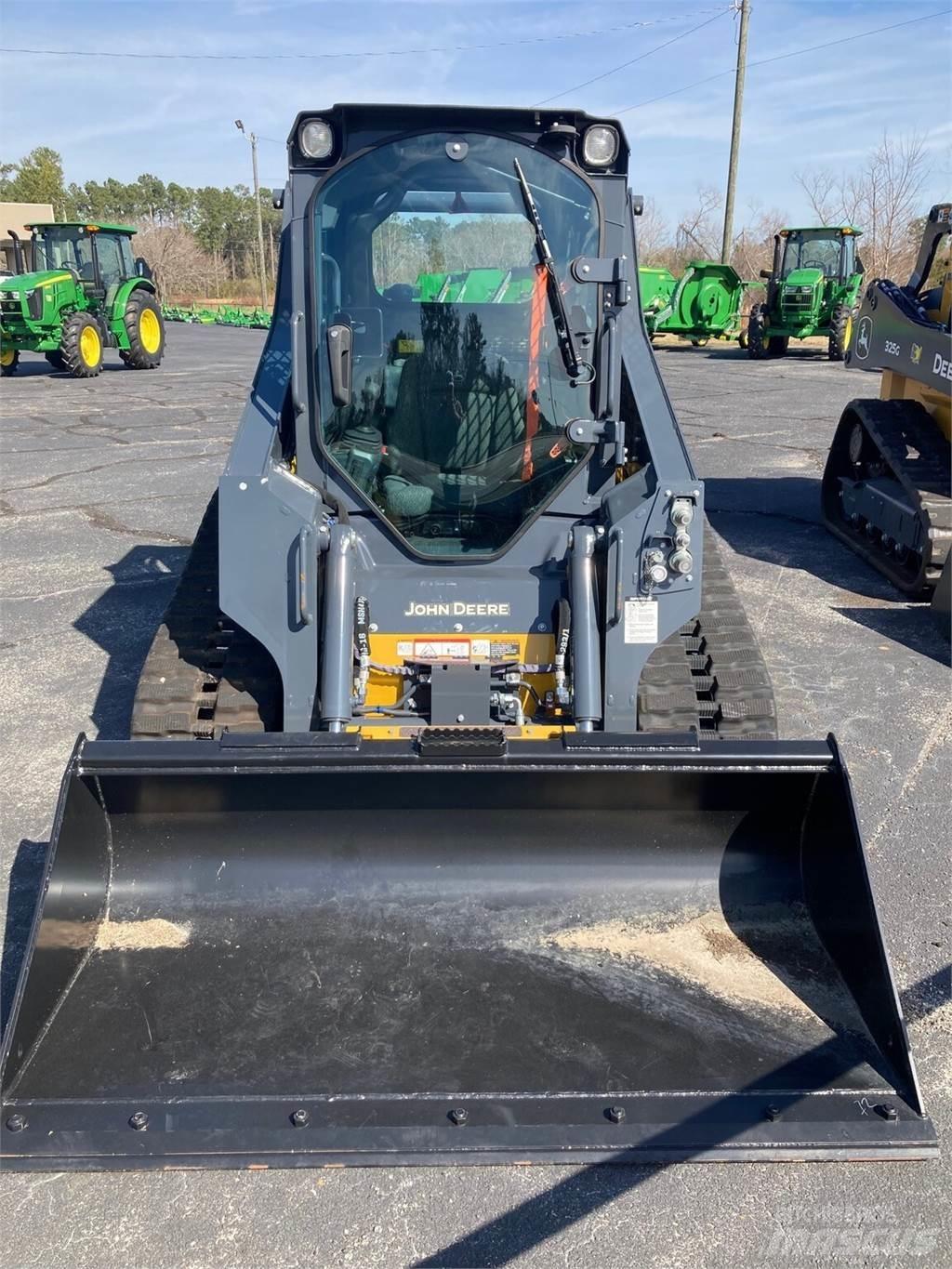 John Deere 317G Väikelaadurid