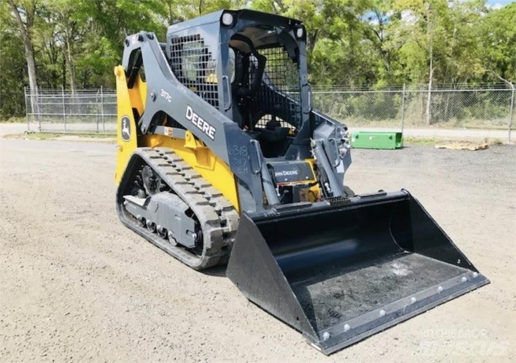 John Deere 317G Väikelaadurid