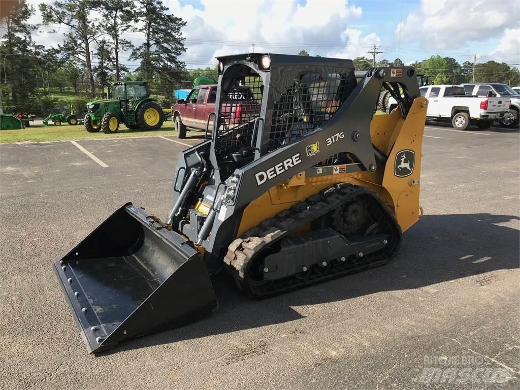 John Deere 317G Väikelaadurid