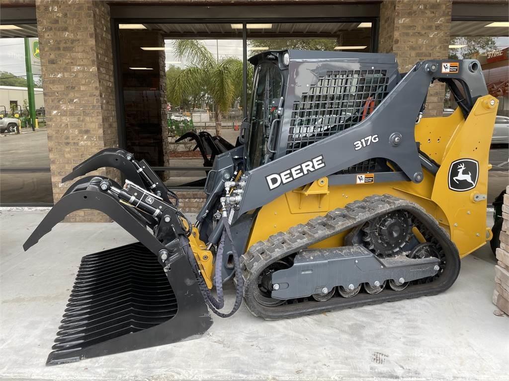 John Deere 317G Väikelaadurid
