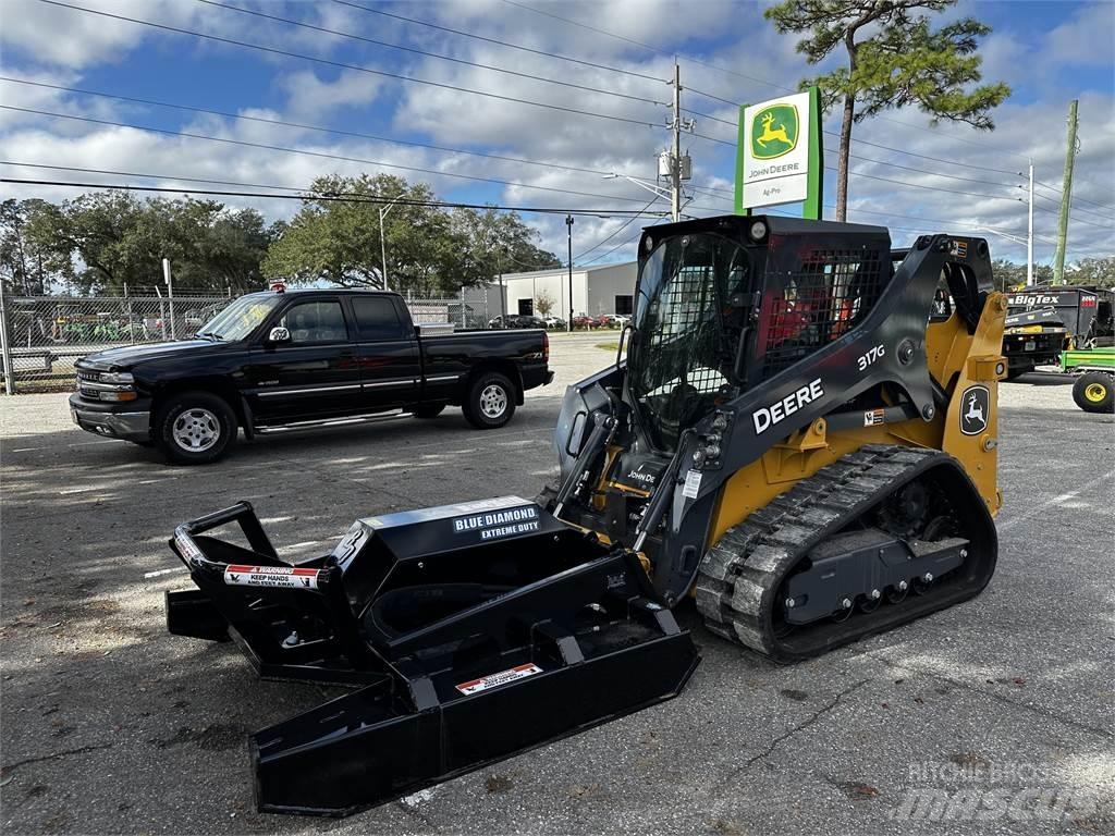 John Deere 317G Väikelaadurid