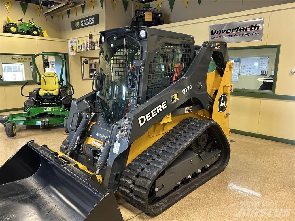John Deere 317G Väikelaadurid