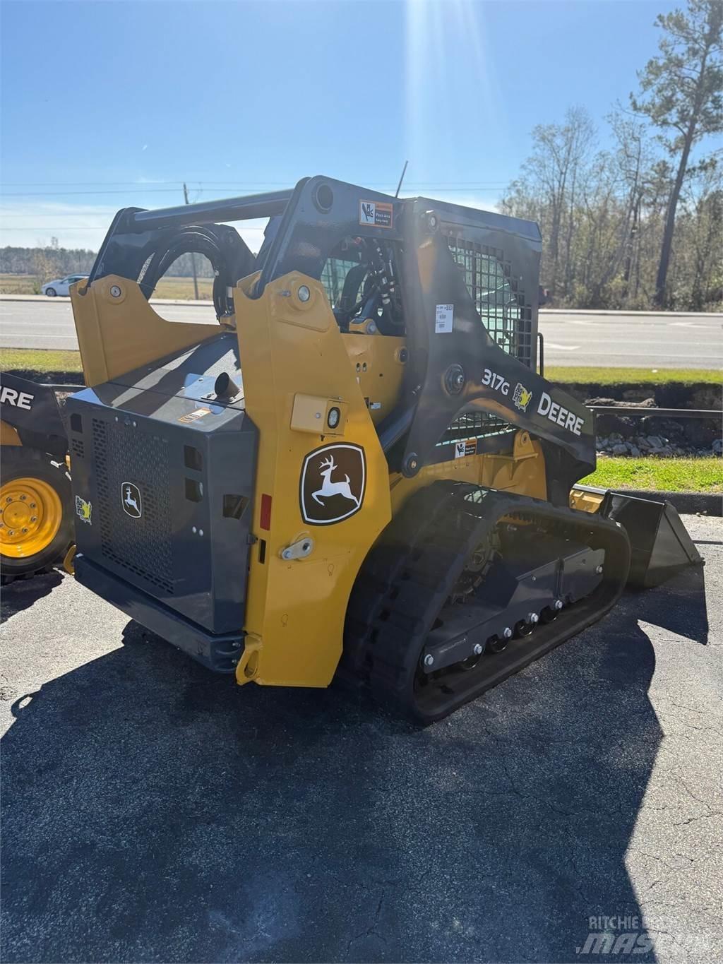 John Deere 317G Väikelaadurid