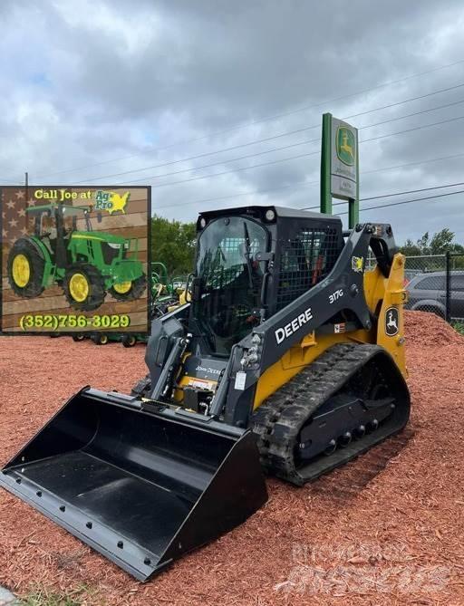 John Deere 317G Väikelaadurid