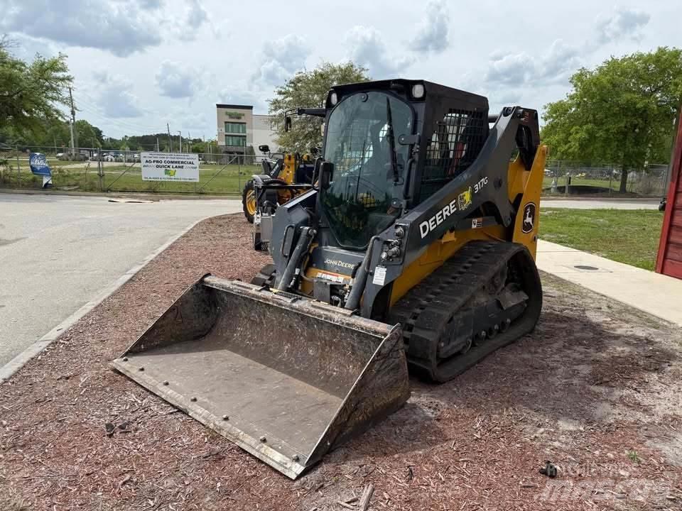 John Deere 317G Väikelaadurid