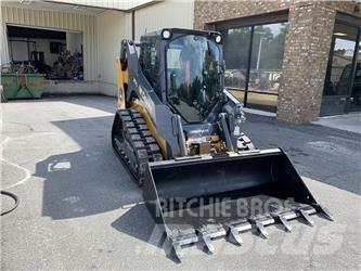 John Deere 317G Väikelaadurid