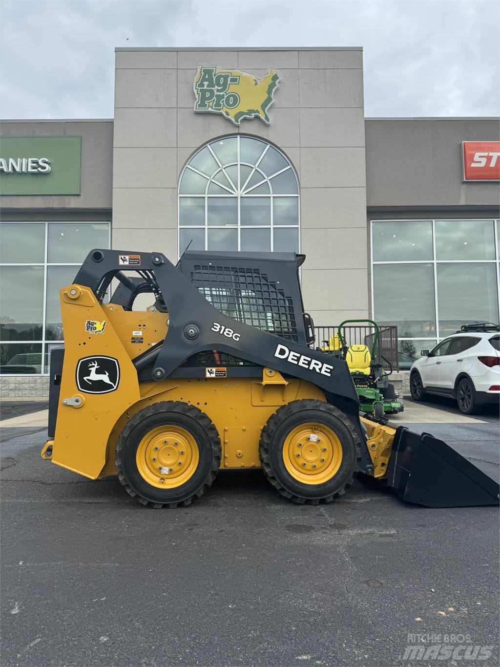 John Deere 318G Kompaktlaadurid
