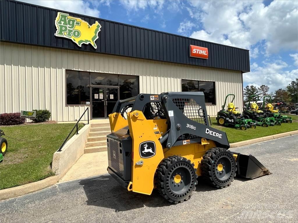 John Deere 318G Kompaktlaadurid