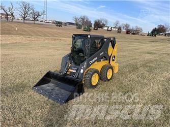 John Deere 318G Kompaktlaadurid