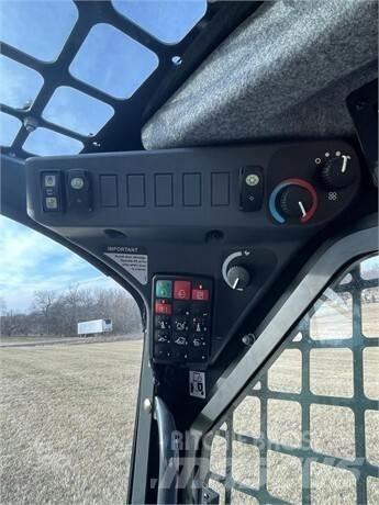 John Deere 318G Kompaktlaadurid