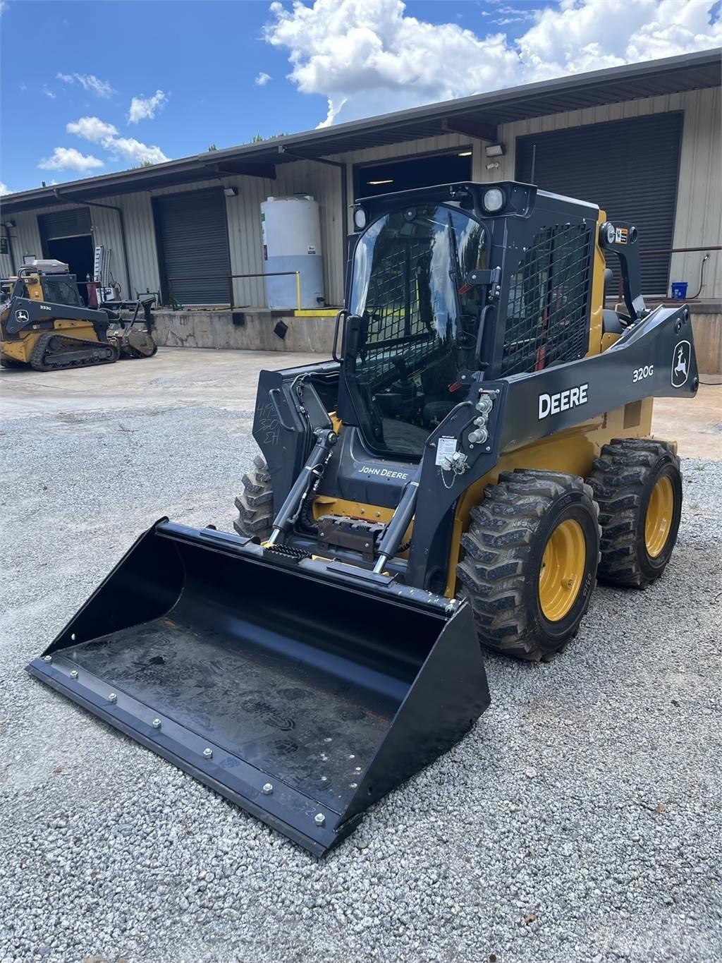 John Deere 320G Kompaktlaadurid