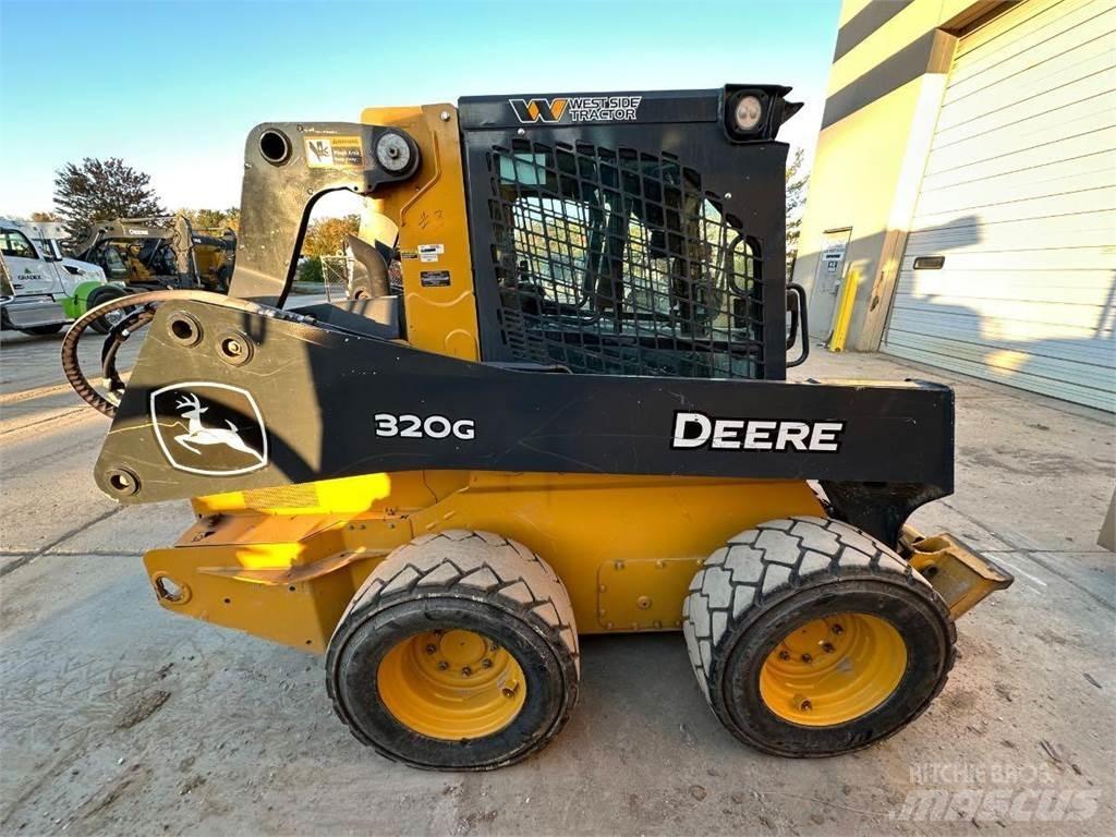 John Deere 320G Kompaktlaadurid