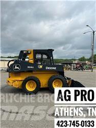 John Deere 324G Kompaktlaadurid