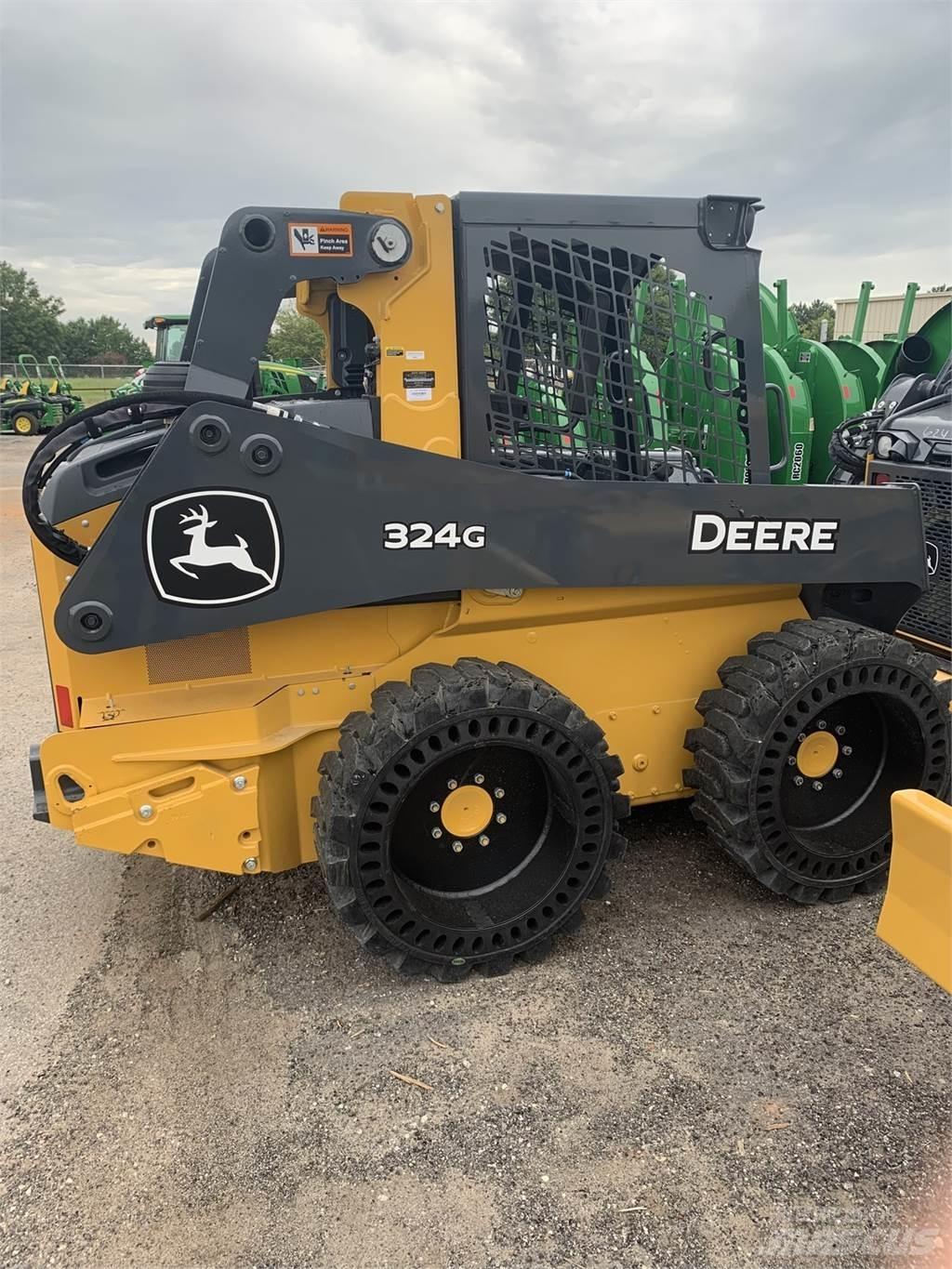 John Deere 324G Kompaktlaadurid