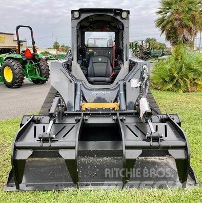 John Deere 325G Väikelaadurid
