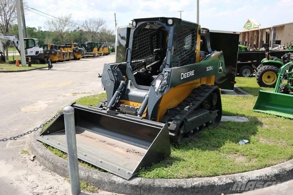 John Deere 325G Väikelaadurid