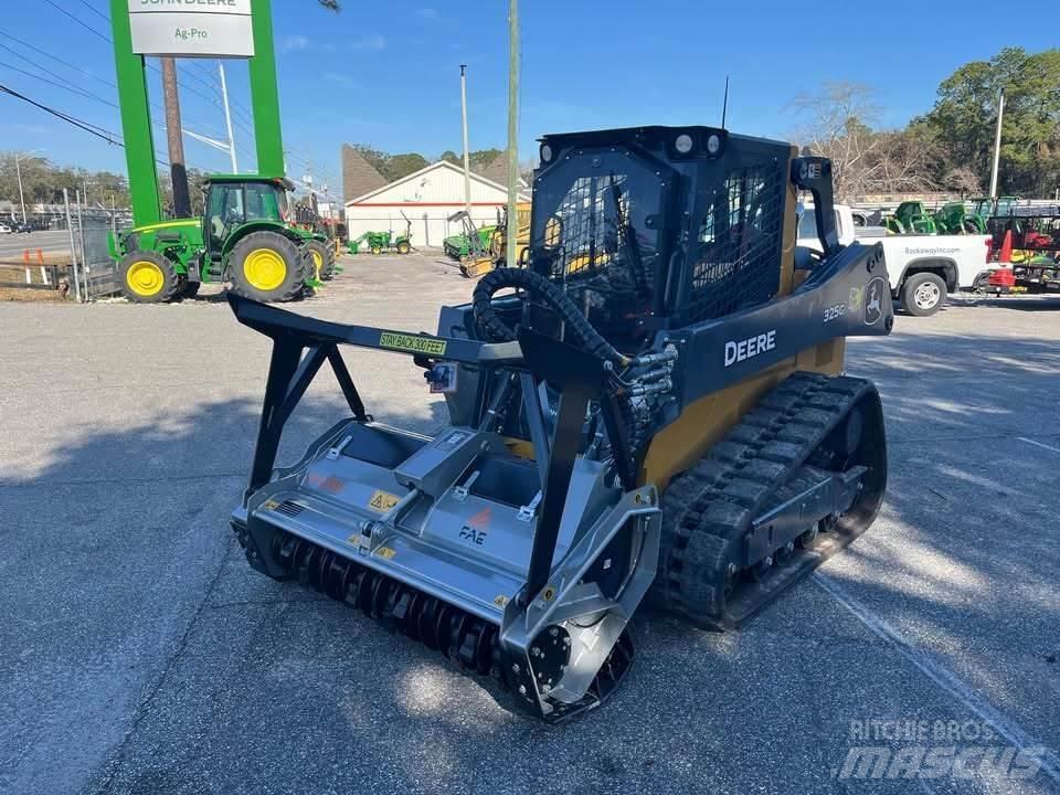 John Deere 325G Väikelaadurid