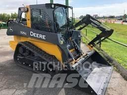 John Deere 325G Väikelaadurid