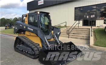 John Deere 331G Väikelaadurid