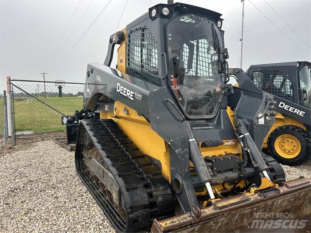 John Deere 331G Väikelaadurid