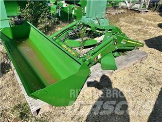 John Deere 400E Traktorid